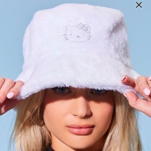 Rhinestone Hello Kitty Bucket Hat 🐱✨💕